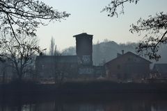 Speicherstadt - von der Wasserseite sieht noch alles ruhig aus...