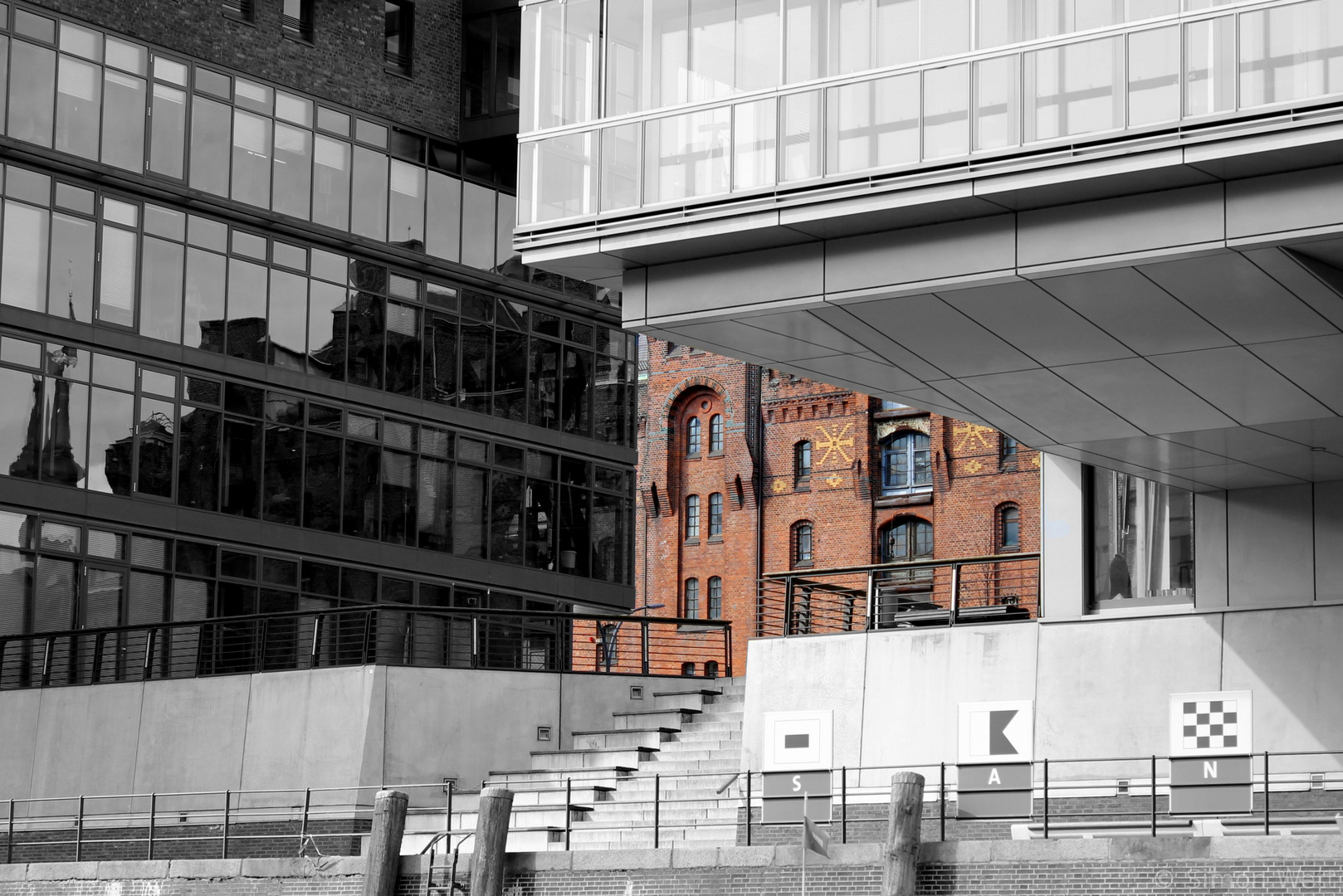 Speicherstadt vs. Hafencity