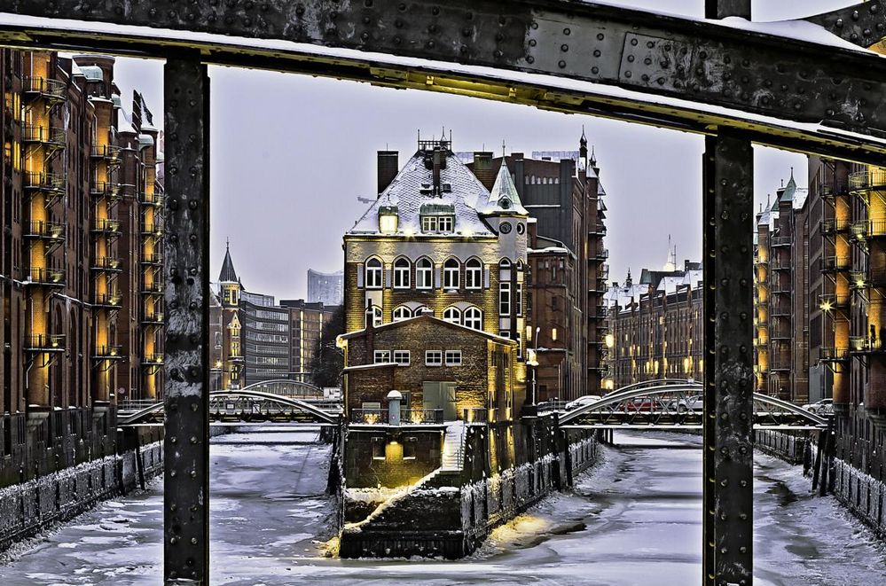 Speicherstadt "Wasserschlösschen"  Windenwärterhäuschen 2010