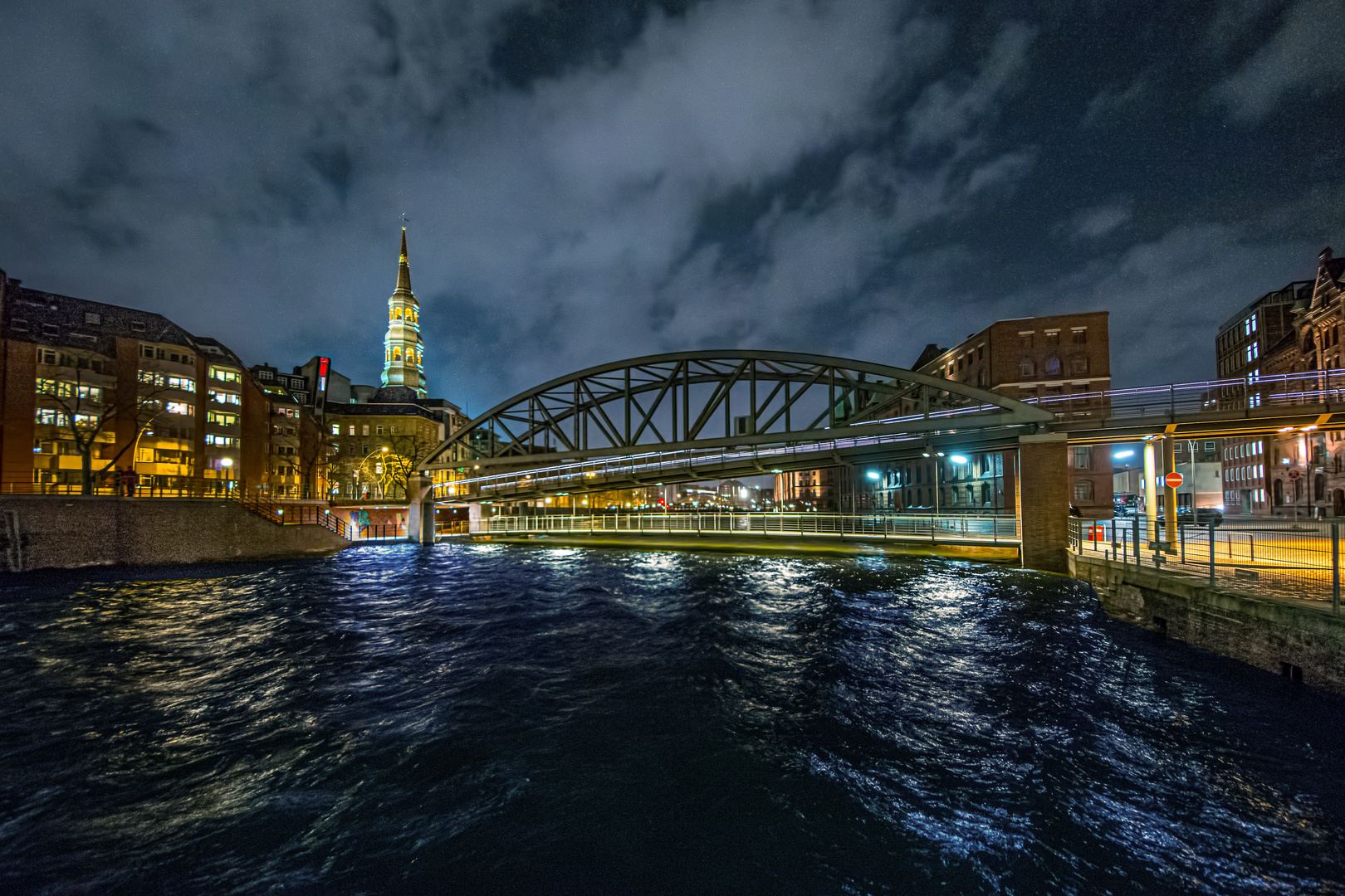 speicherstadt-zollkanal-sturmflut