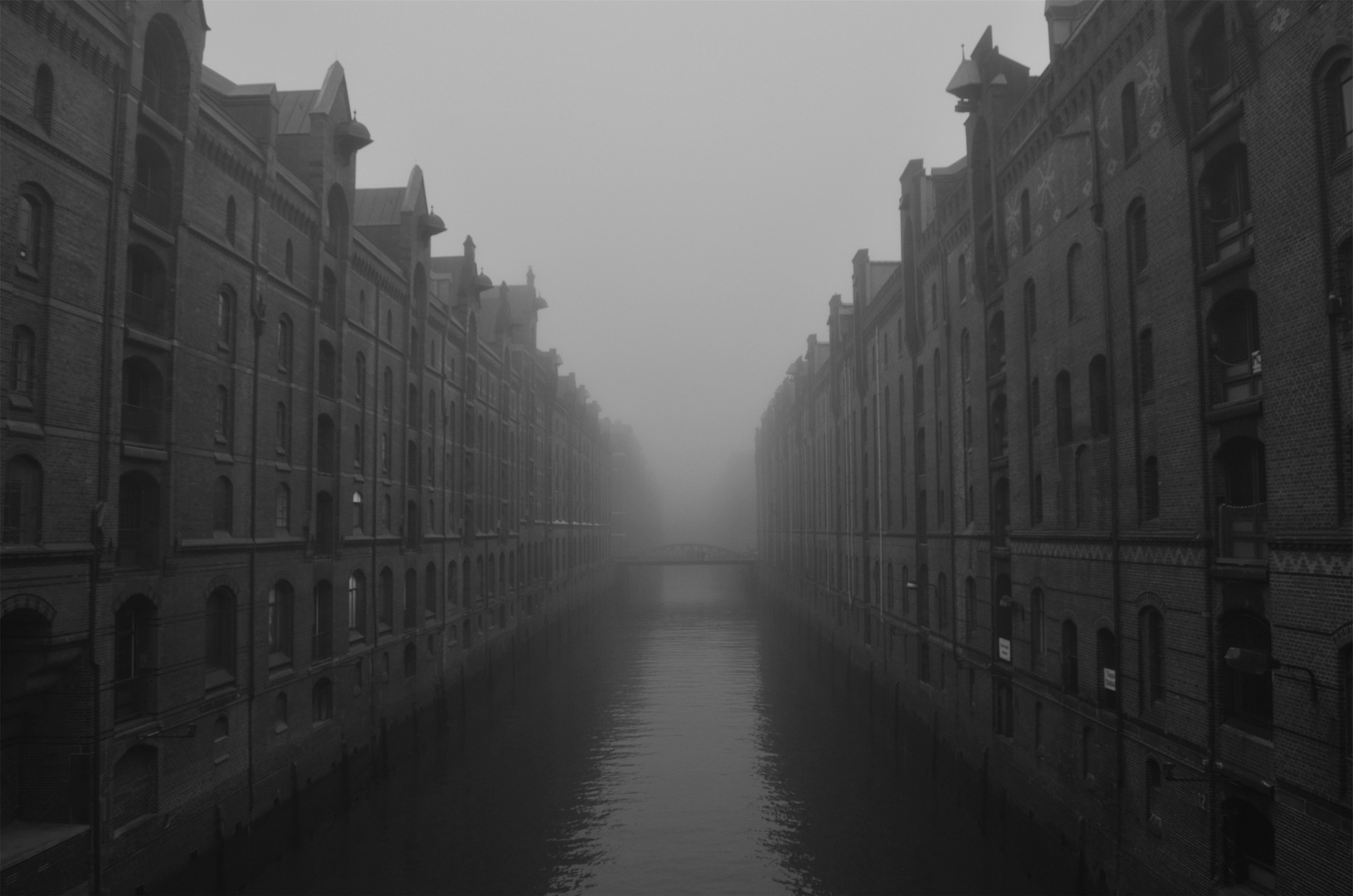 Speicherstedt im Nebel