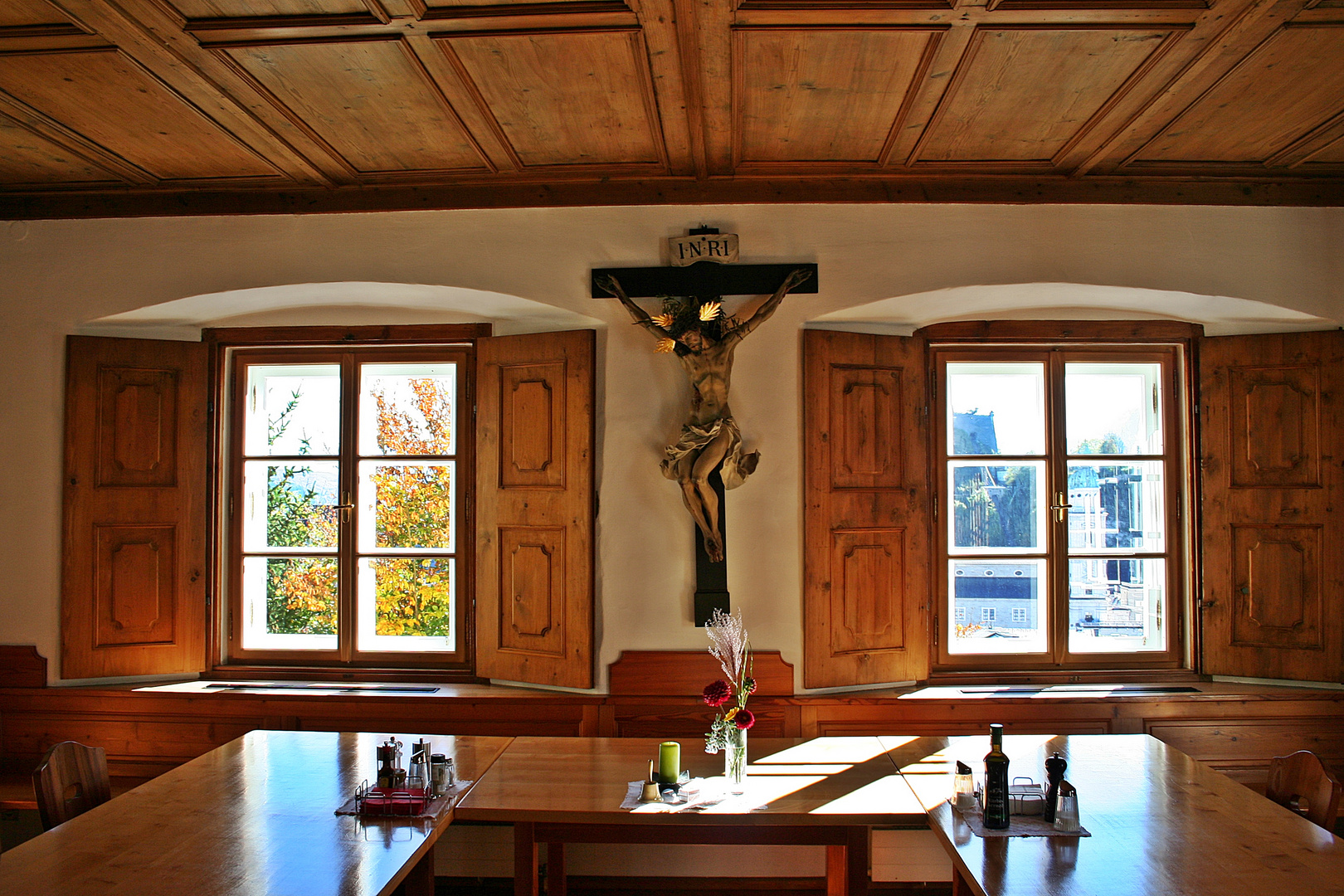 Speisesaal im Kapuzinerkloster Salzburg