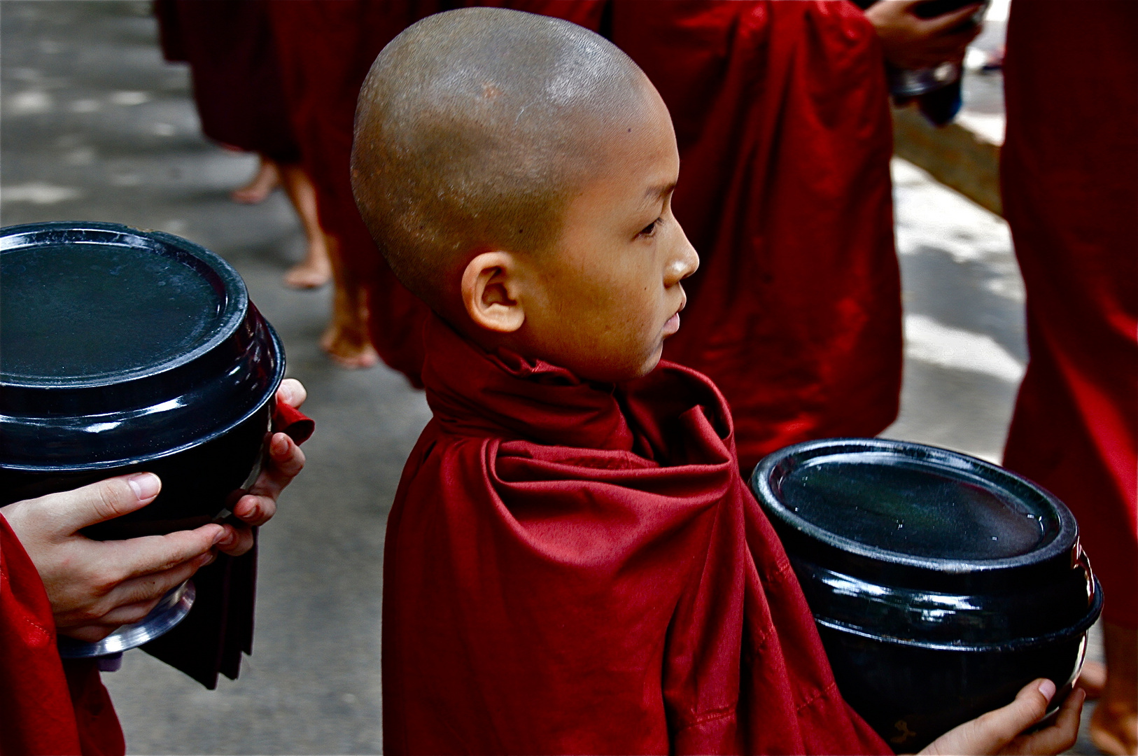 speisung der 1200 mönche, amarapura, burma 2011