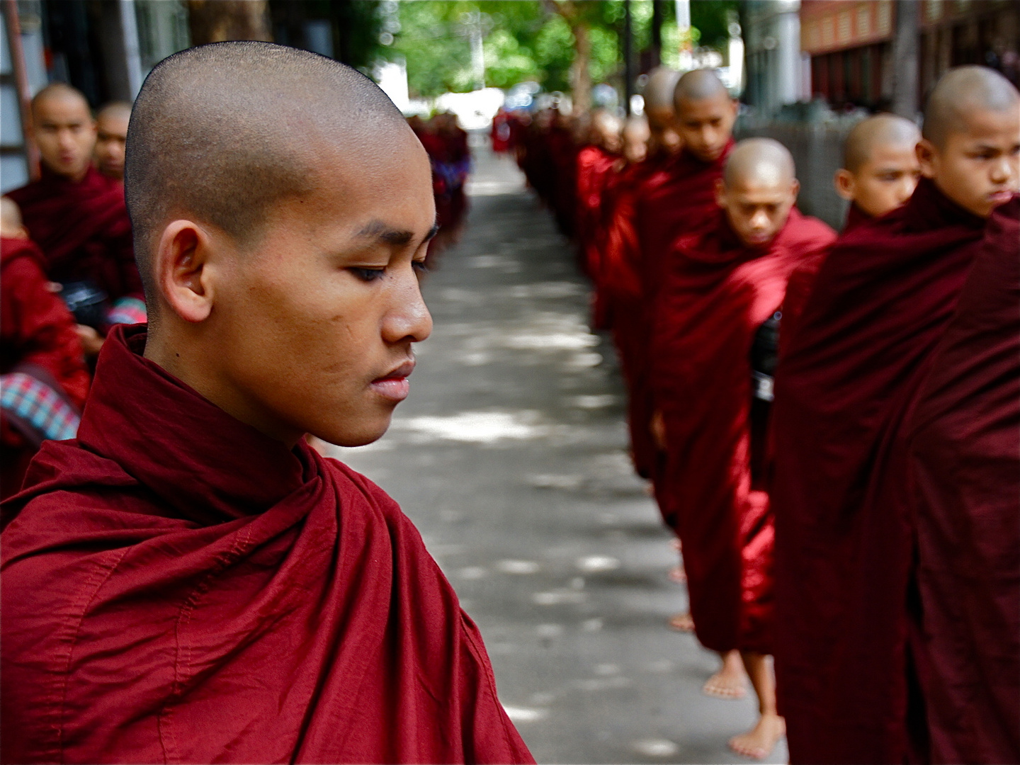 speisung der 1200 mönche II, amarapura, burma 2011