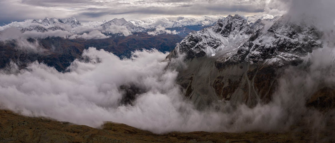 Spektakuläre Aussicht vom Piz Nair