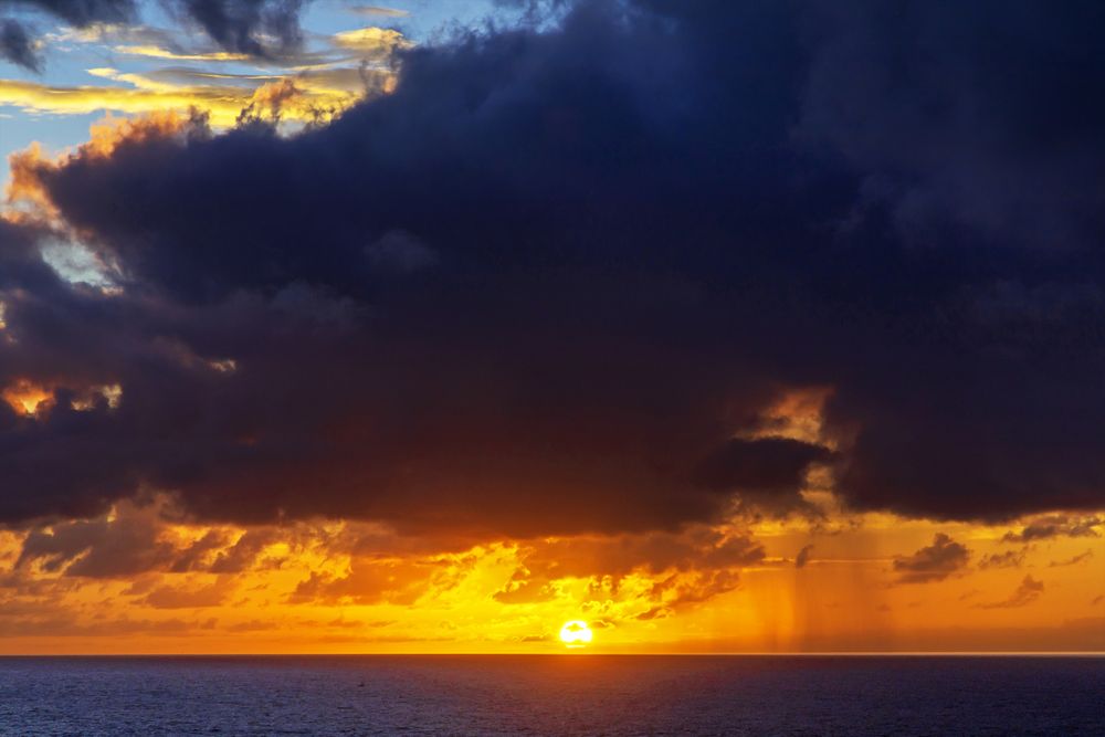 Spektakulärer Abendhimmel mit Sonnenuntergang, Teneriffa