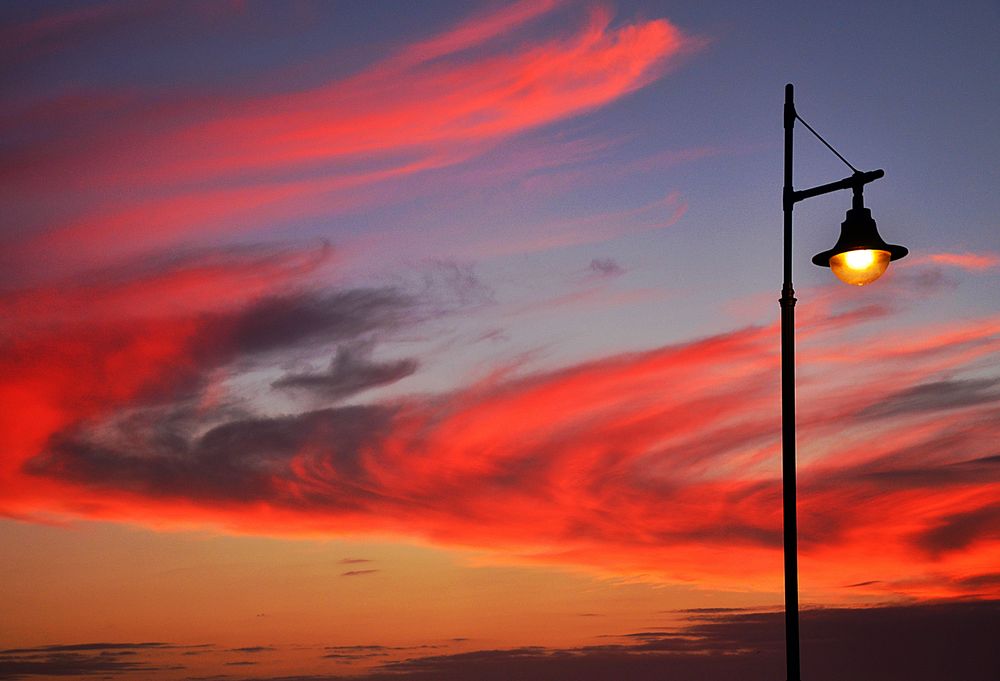 Spektakulärer Abendhimmel über Playa Blanca