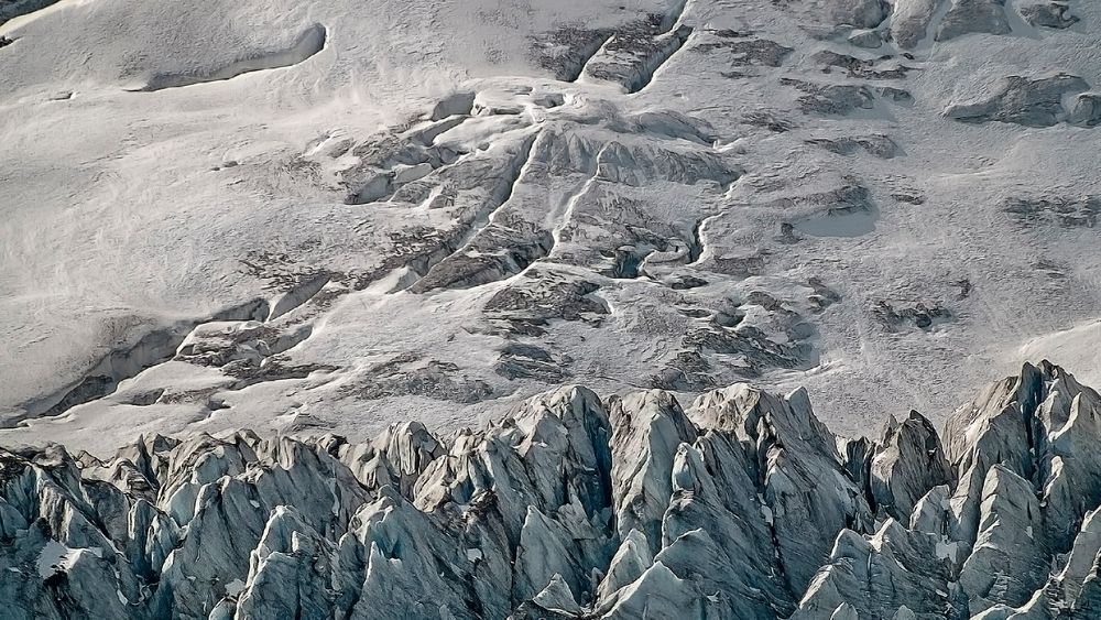 Spektivischer Fernblick auf den STEINGLETSCHER