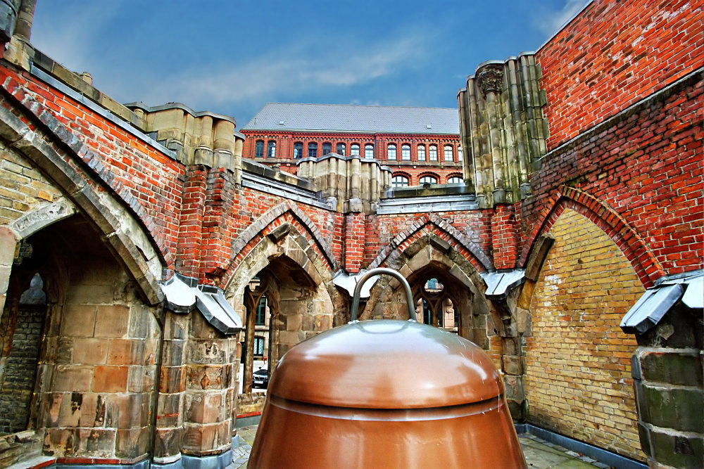 Spendenglocke bei St. Nikolai Ruine