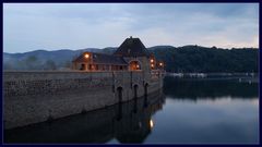 Sperrmauer am Edersee II