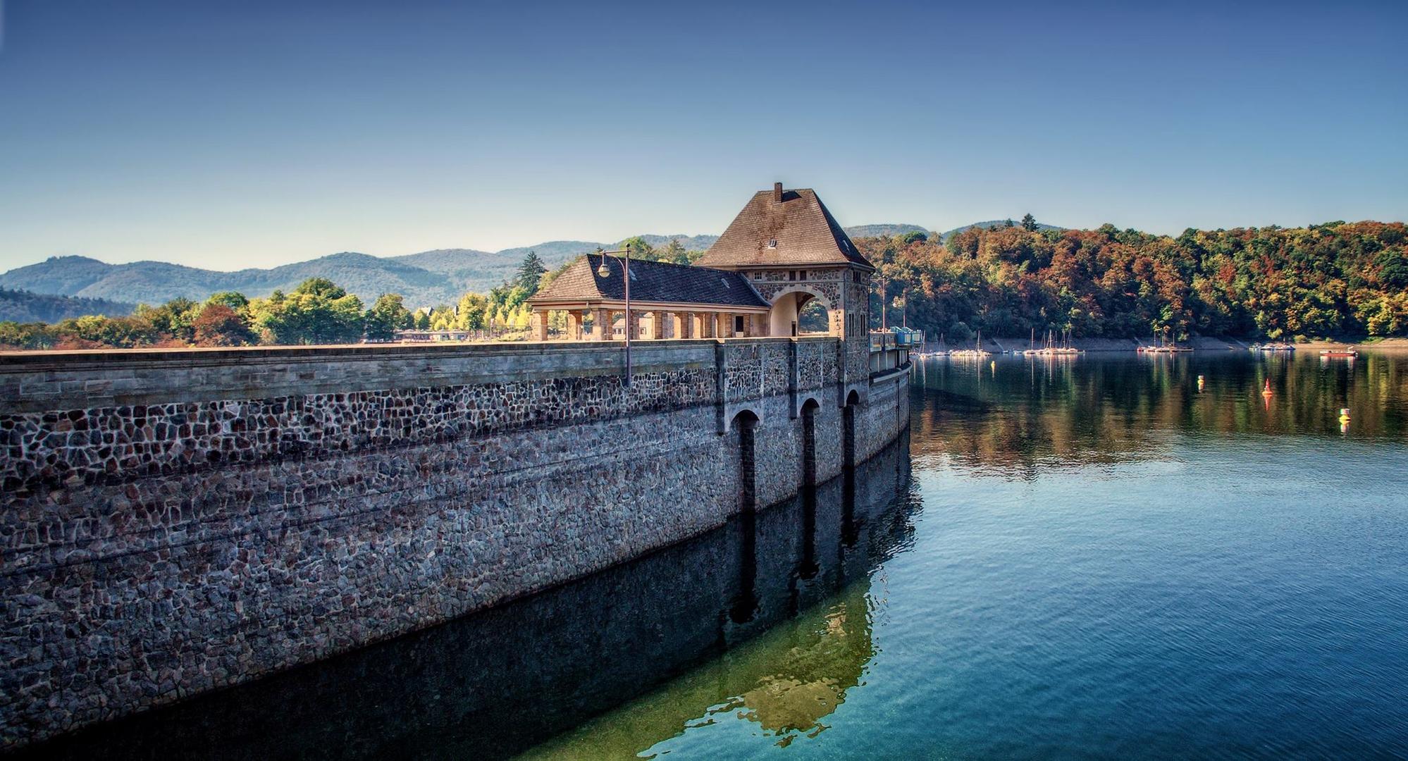 Sperrmauer Edersee