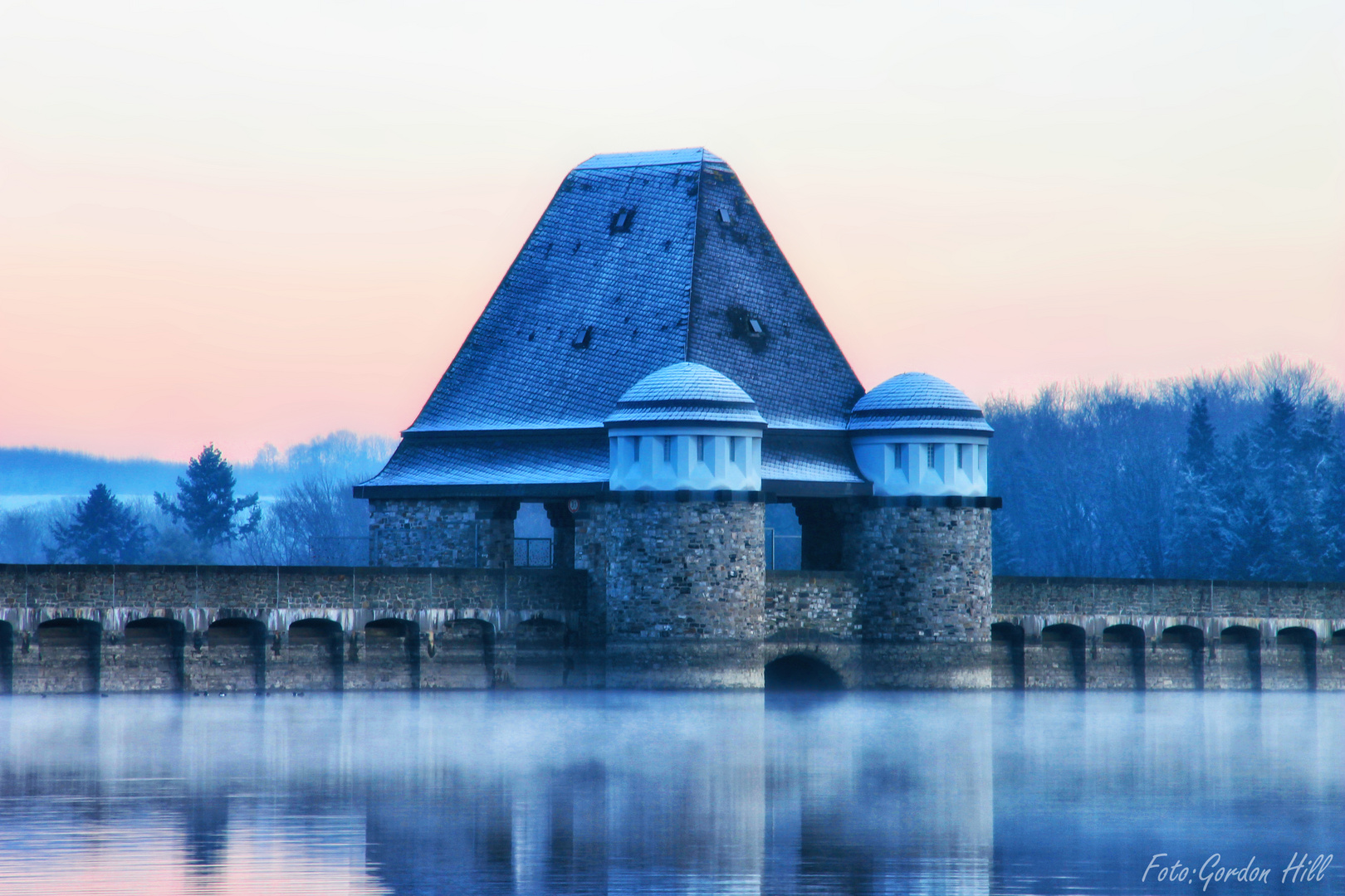 Sperrmauer Möhnesee