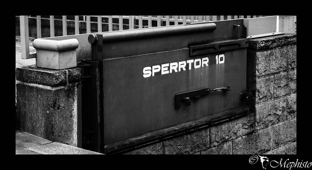 Sperrtor 10