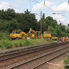 Sperrung in Sterkrade: Heinzelmännchen beim Kabelbau