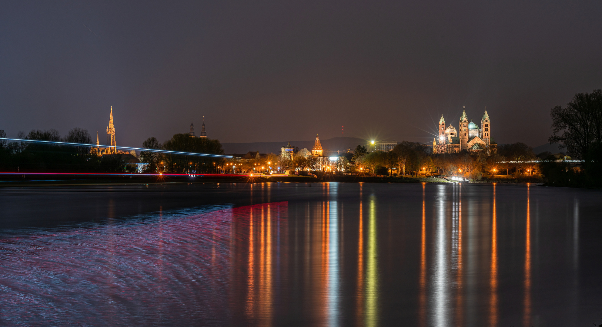 Speyer im Spiegel des Rheins