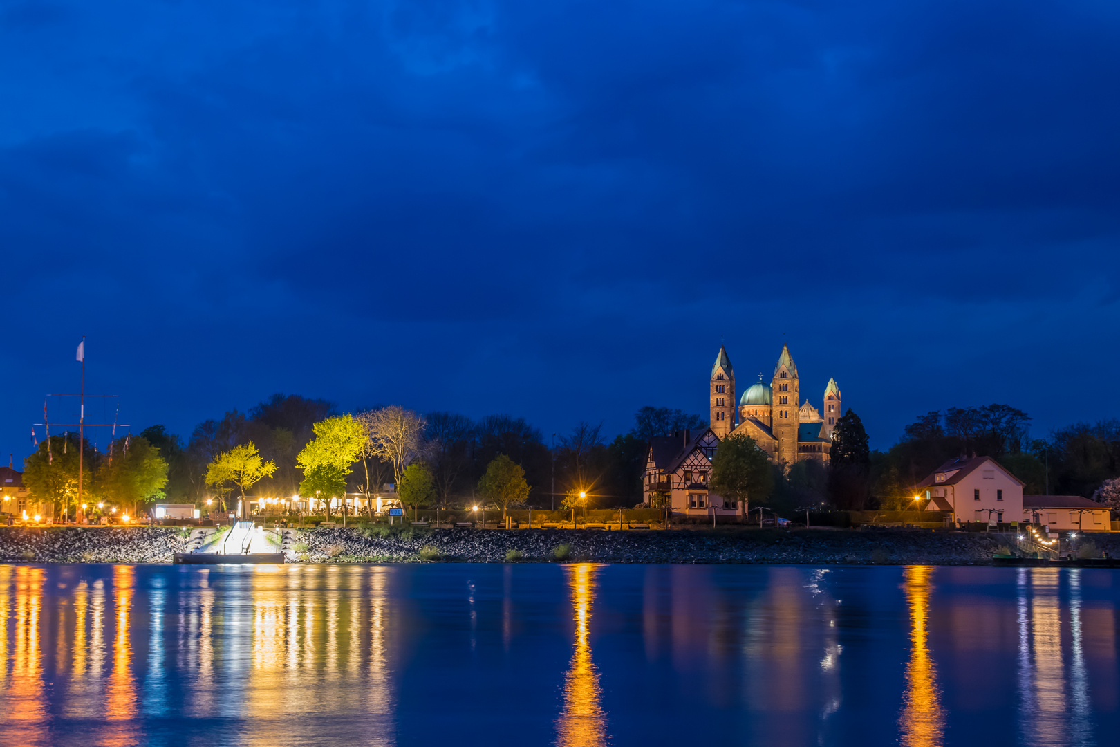 Speyer zur blauen Stunde