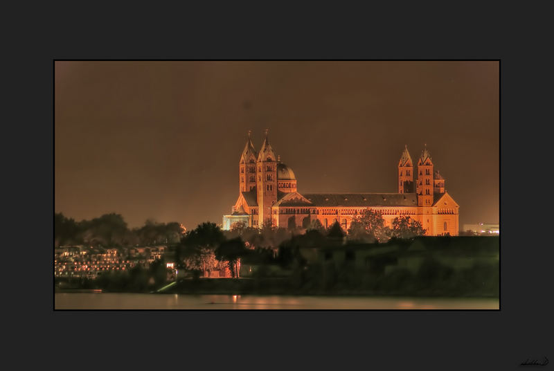 Speyerer Dom bei Nacht