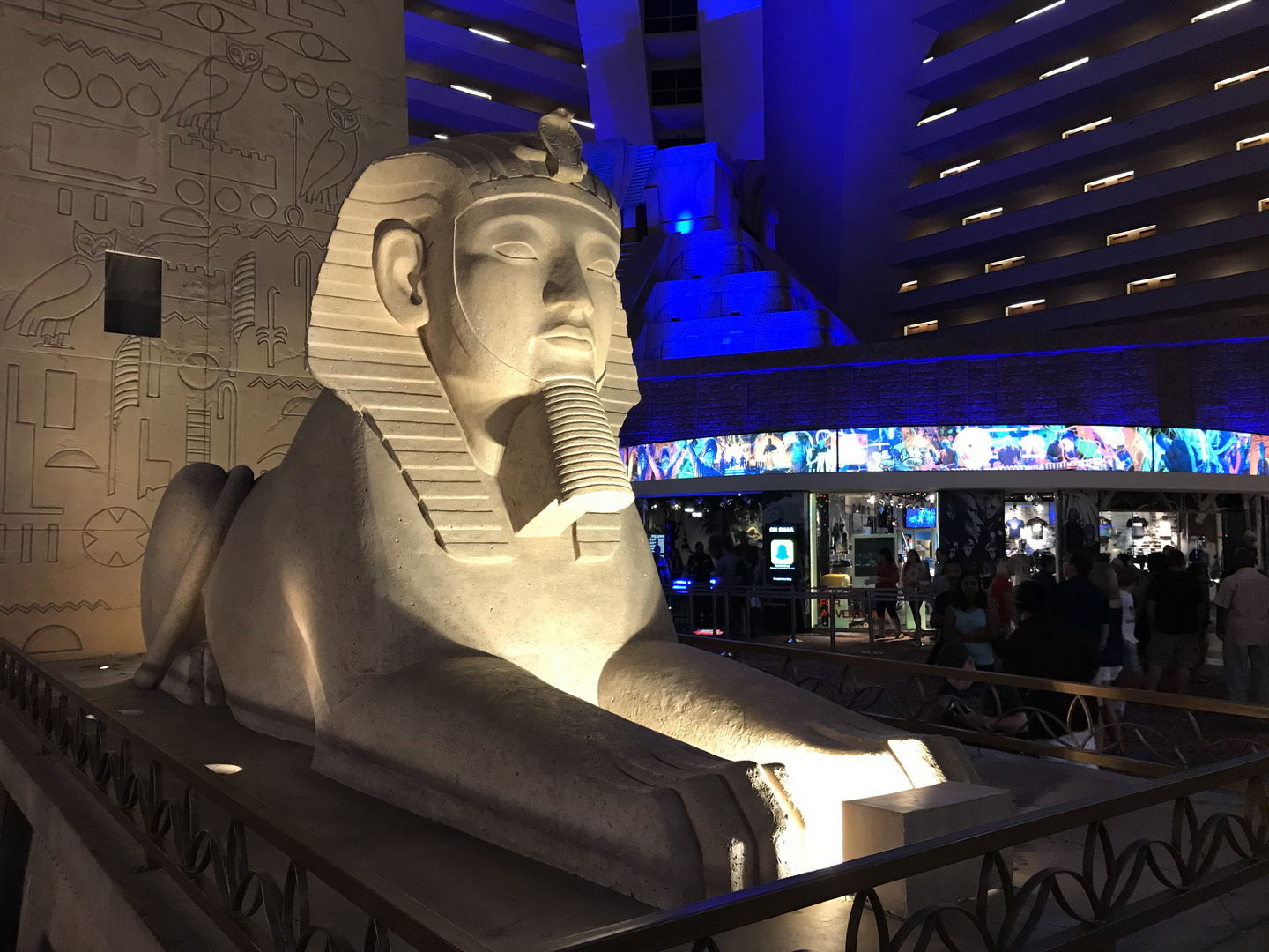 Sphinx mit Obelisk im Luxor Hotel