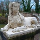 Sphinx Skulptur auf der Roten Brücke