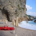 Spiaggia in attesa di turisti. Autunno,Taormina.