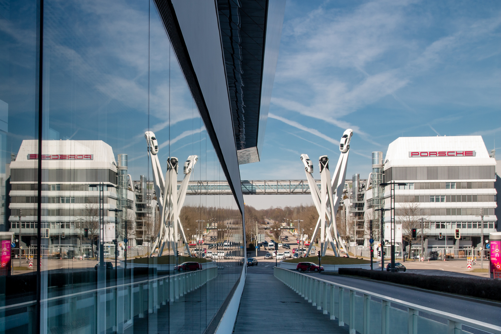 Spiegel am Porsche Museum 