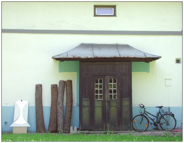 Spiegel - Baumstamm - Tür - Fahrrad