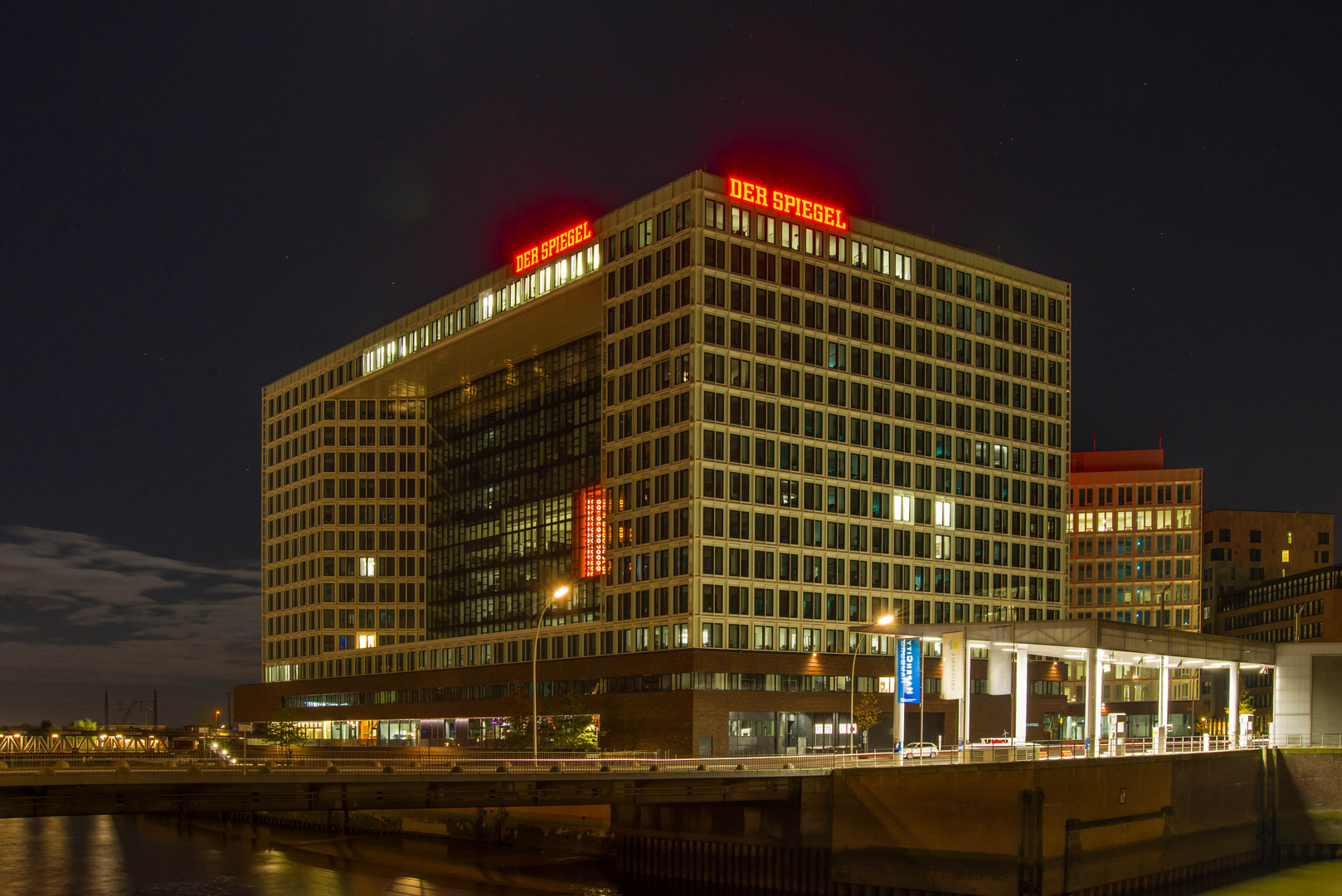 Spiegel bei Nacht