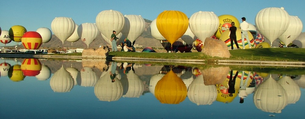 Spiegel Spiegel an der Wand wer ist der schönste im ganzen Ballon Land ?