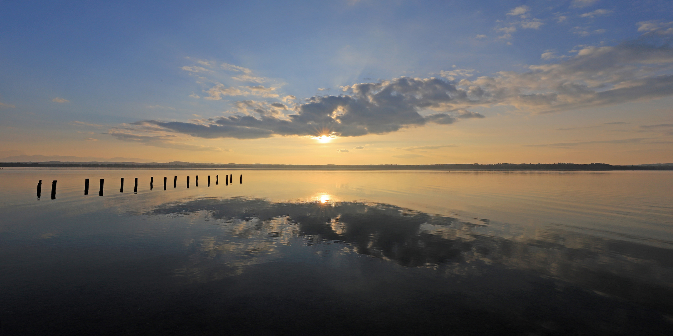 Spiegelabend am See