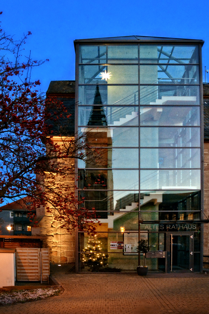 Spiegelbild am Alten Rathaus in Heilbad Heiligenstadt