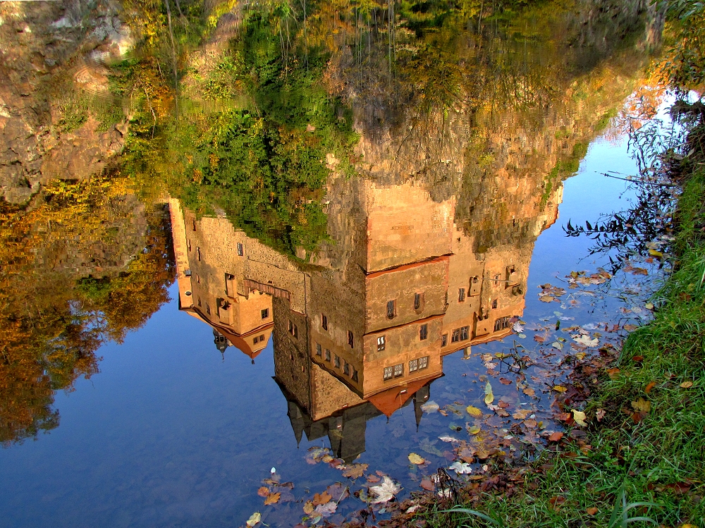 Spiegelbild Burg Kriebstein 