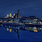 SPIEGELBILD  - Passau bei Nacht -