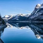 Spiegeldienstag am Klöntalersee im Dezember