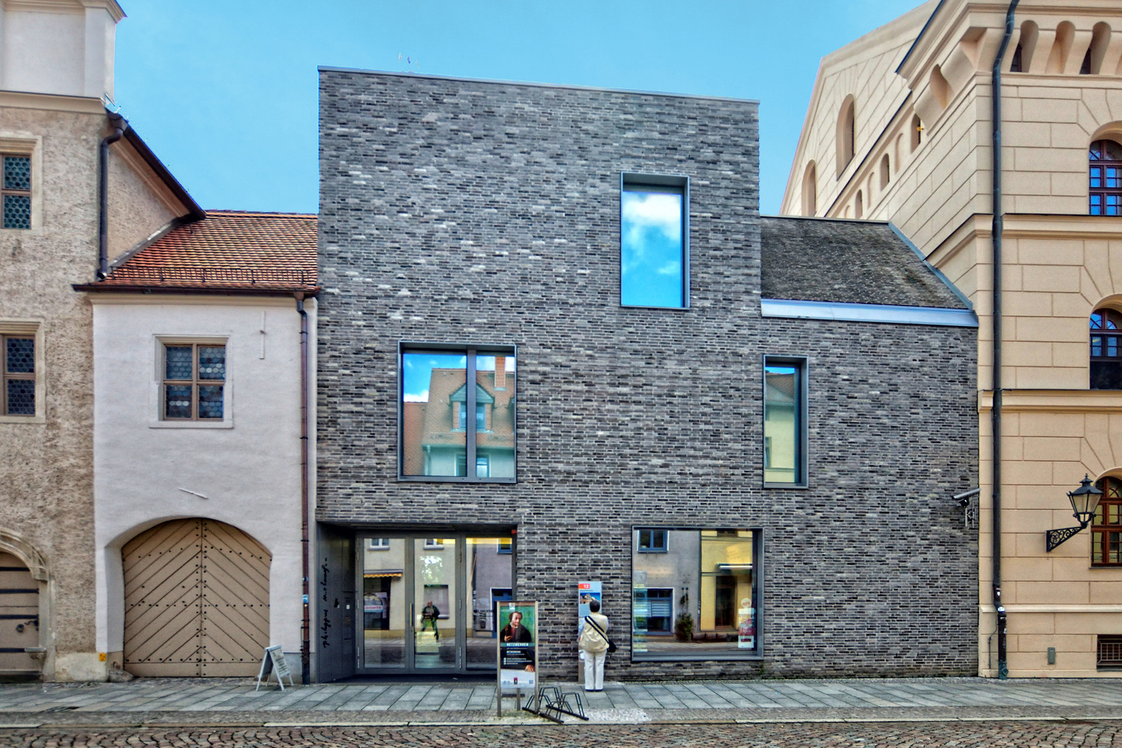 Spiegelei am Melanchthonhaus in Wittenberg _ Großes Bild