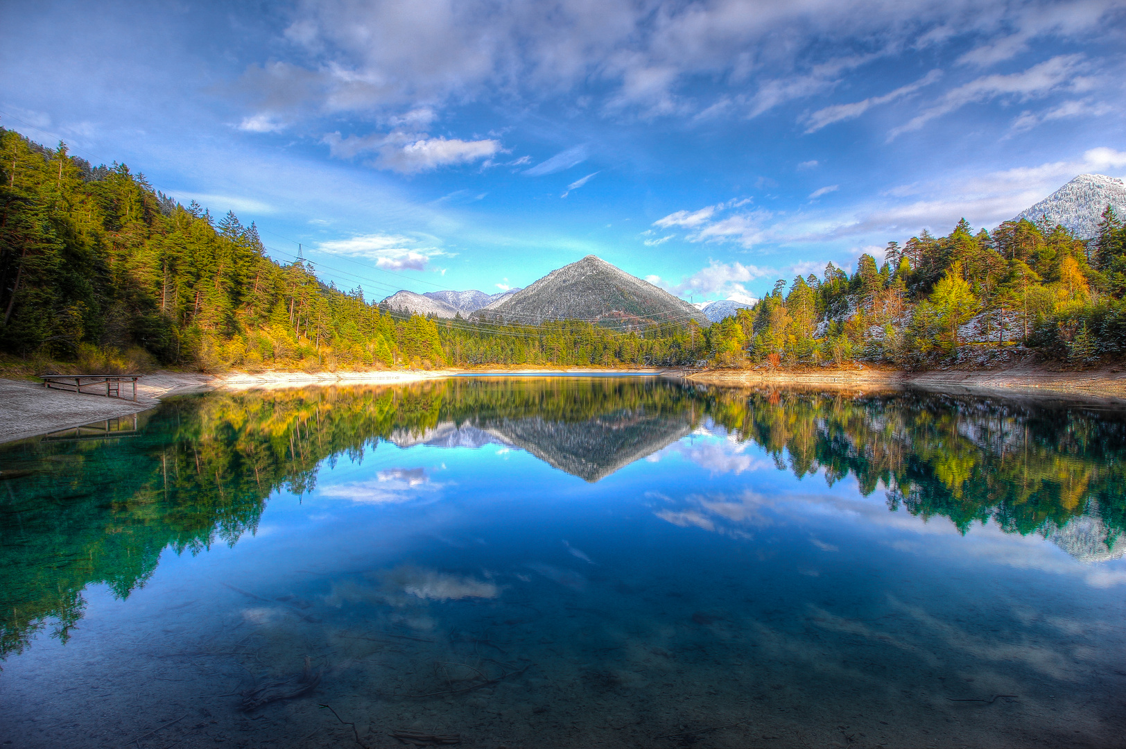 Spiegelglatter Urisee