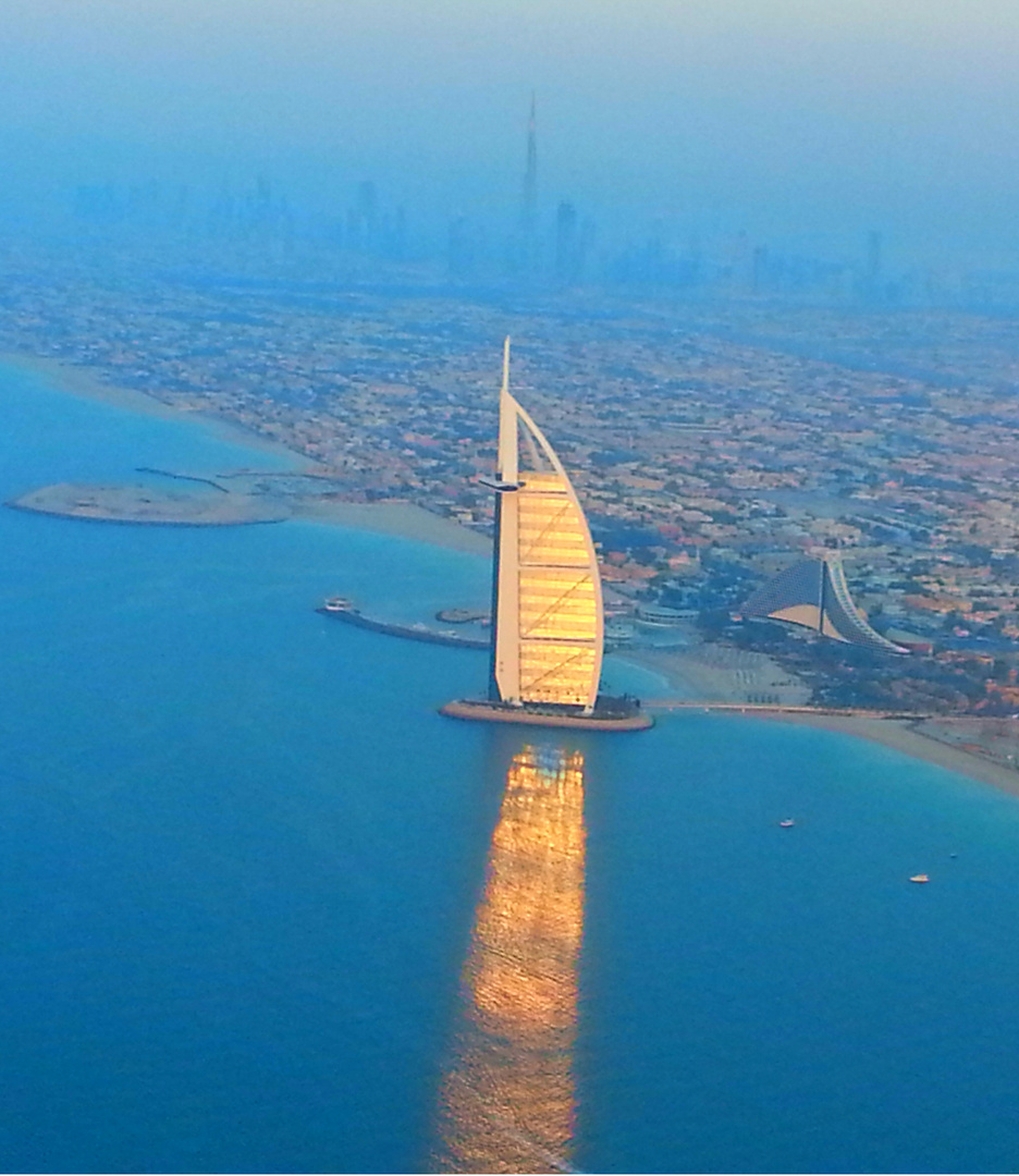 Spiegelnder Burj Al Arab