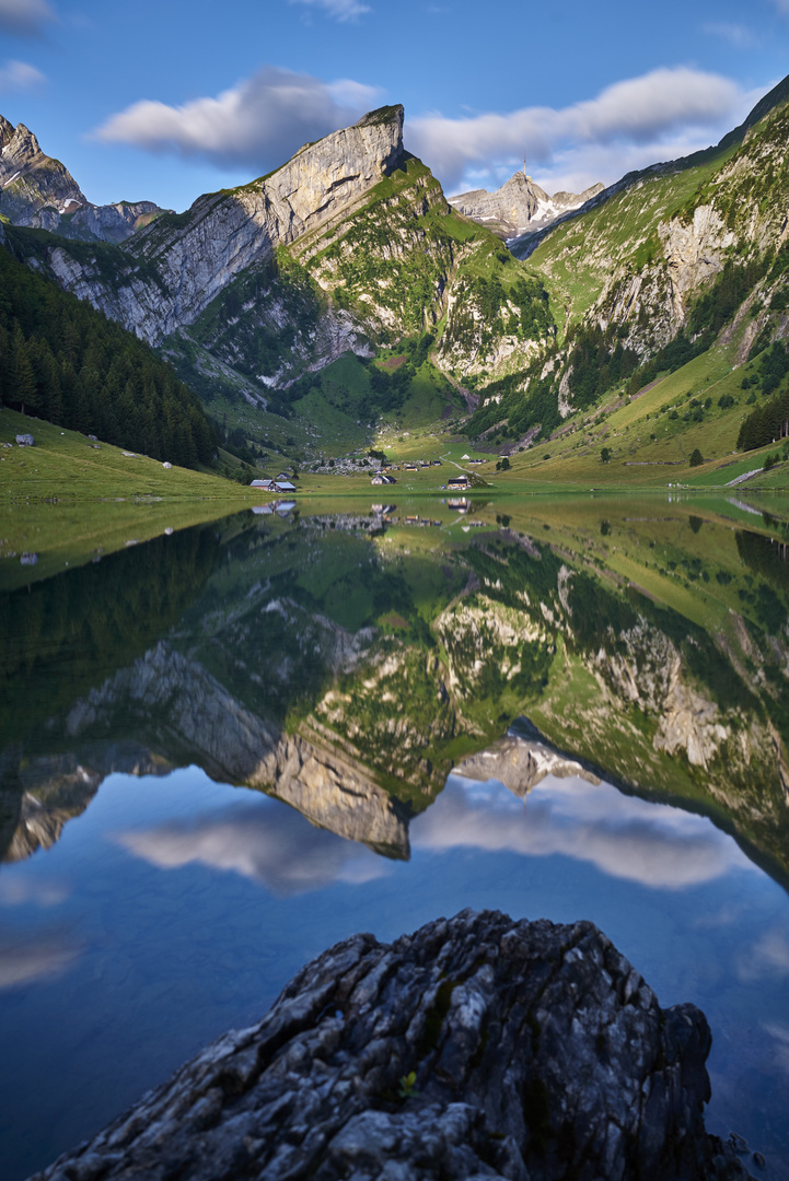 spiegelnder Seealpsee