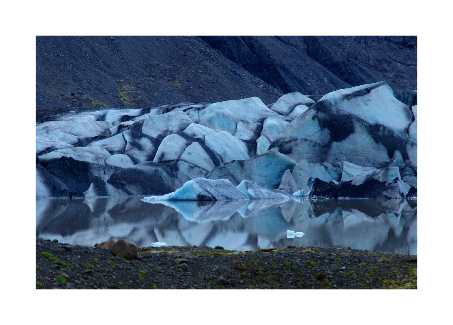 Spiegelndes Eis am Heinabergsjökull