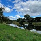 Spiegelndes Farbenspiel an der Weser 