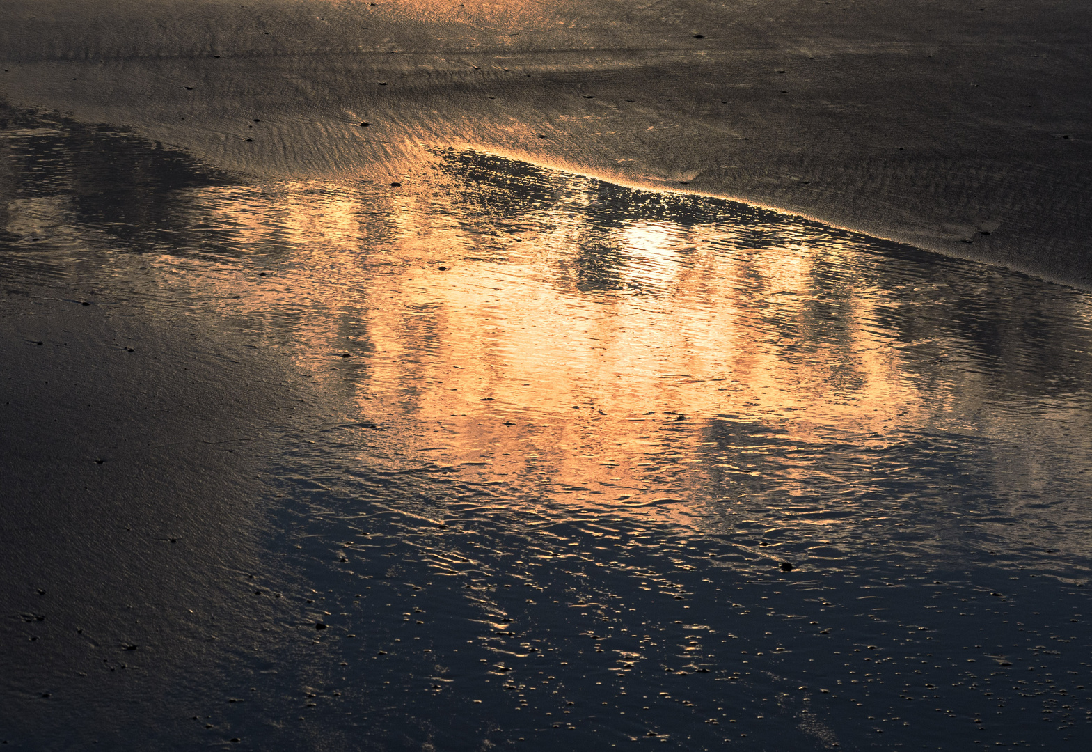 Spiegeltag - abends am Meer