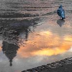 spiegeltag: am Abend in der Münchener Innenstadt