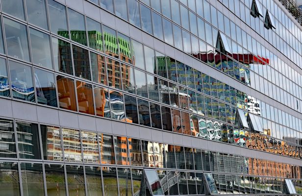 Spiegeltag am Medienhafen 