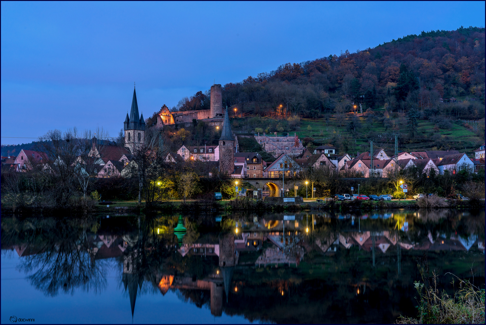 Spiegeltag----- Blaue Stunden Spiegelung