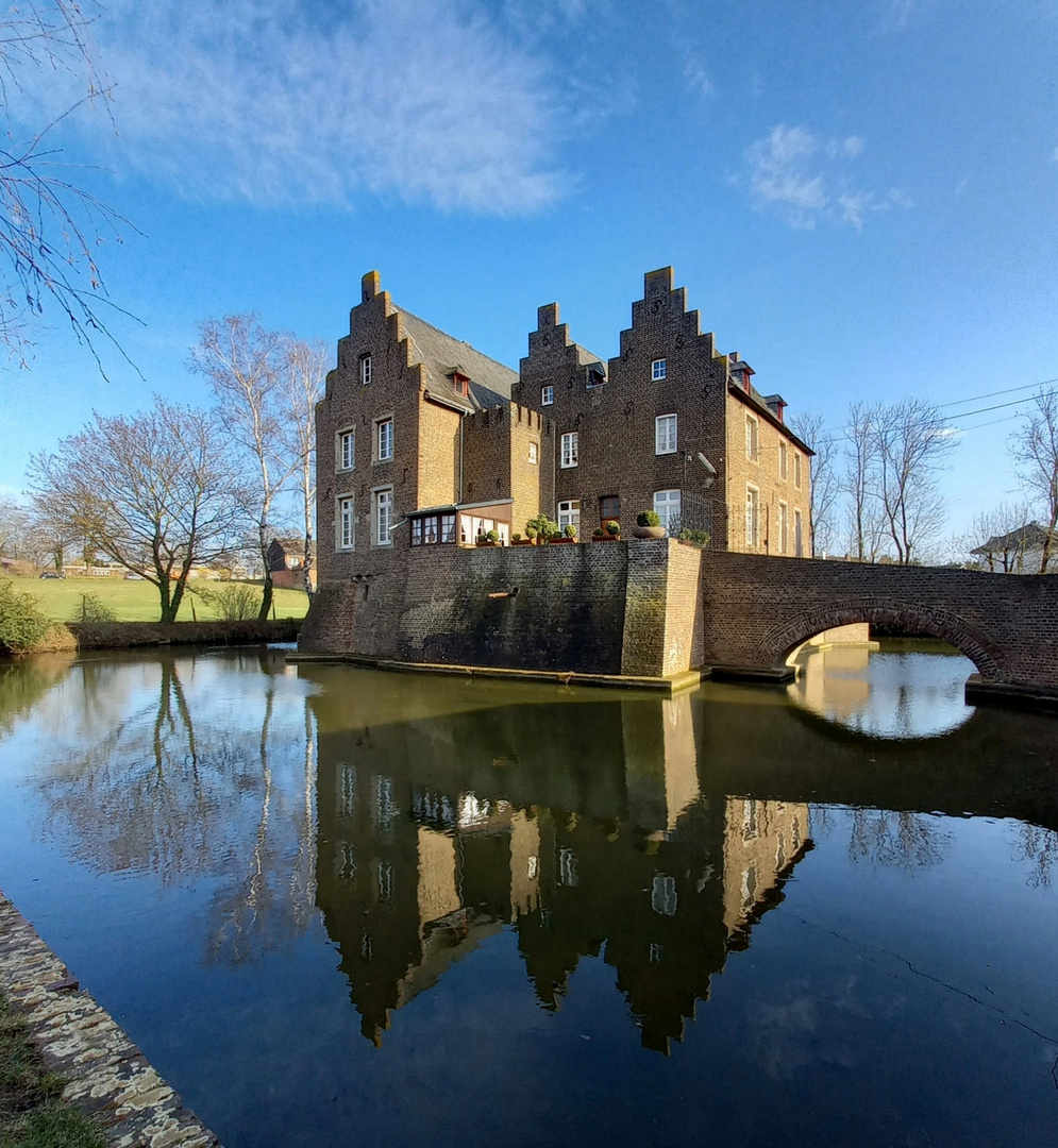 *Spiegeltag*  -  Burg Redinghoven