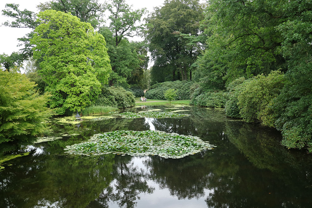 Spiegeltag: Garten im Schloß Wolfsgarten