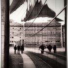 Spiegeltag- Glasfront eines Museums