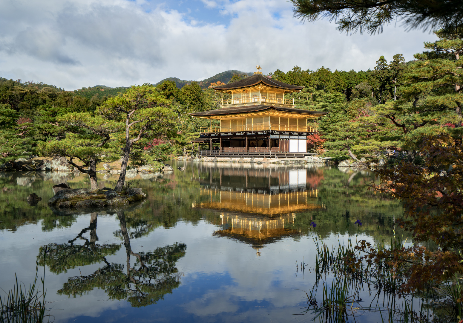 Spiegeltag: golden temple kyoto