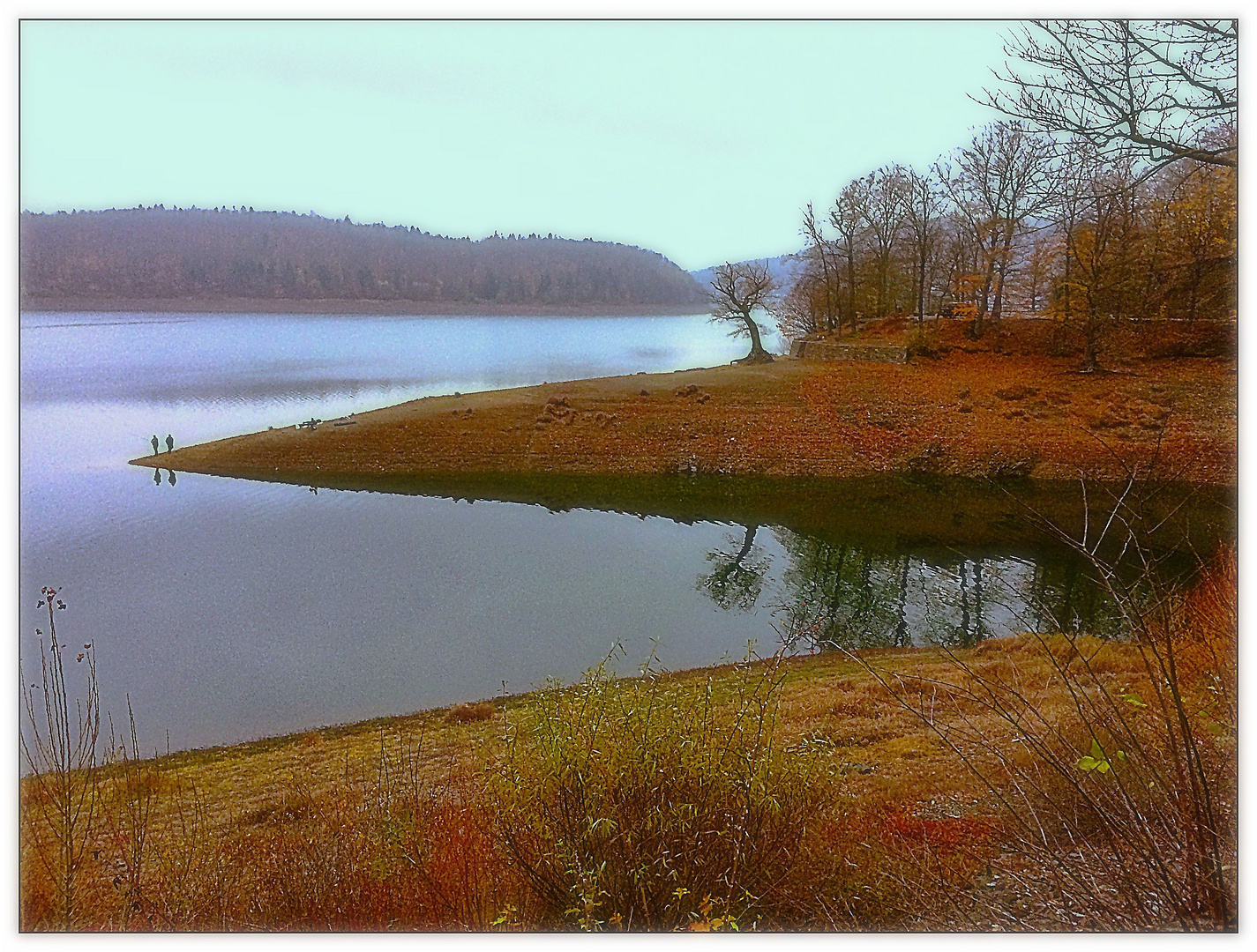 Spiegeltag- Herbstlandschaft am Edersee