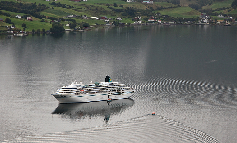 Spiegeltag im Fjord