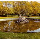 Spiegeltag- Neptun sonnt sich im Brunnen